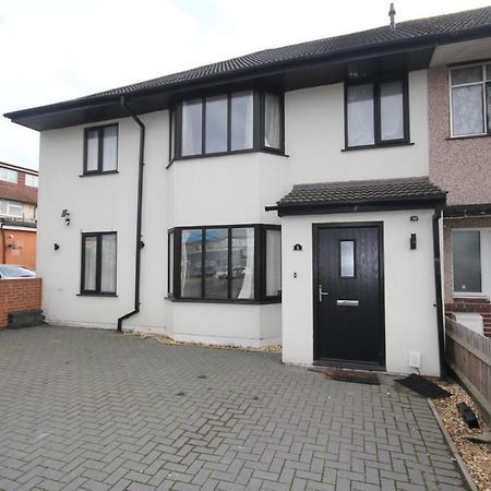 Lee'S House Uxbridge Exterior foto